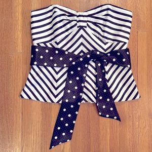 White House Black Market Bustier with 2 matching Belts, size 6